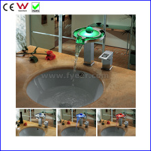 China Mode Wasserfall 3 Farbe LED Waschbecken Wasserhahn (FD15063F)